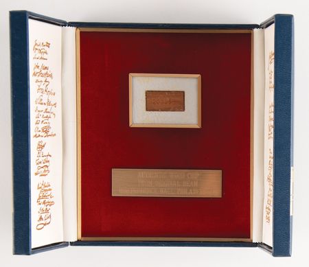 Lot #353 Independence Hall Wood Relic - Limited Edition - Image 2
