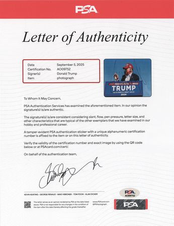 Lot #198 Donald Trump Signed Photograph - Image 2