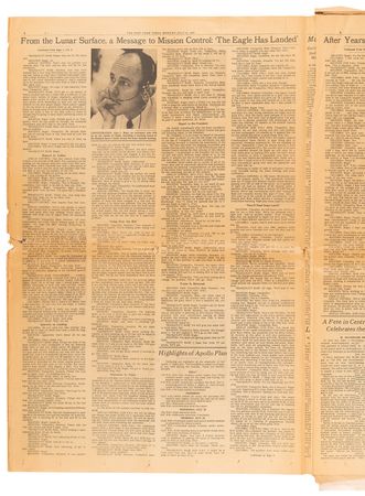 Lot #510 Apollo 11: The New York Times Newspaper from July 21, 1969 - 'Men Walk on Moon' - Image 4