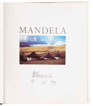 Lot #377 Nelson Mandela Signed Book - An Illustrated Autobiography - Image 4