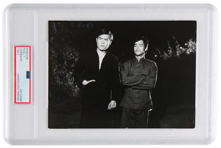 Lot #811 Bruce Lee Original Photograph from The