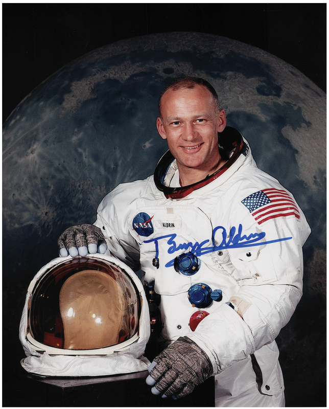 Lot 426 Buzz Aldrin Signed Photograph