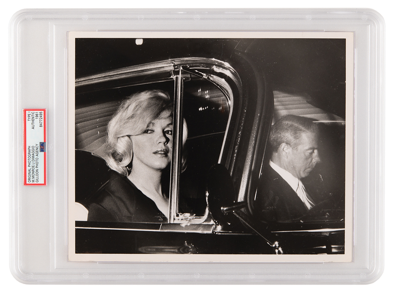 Lot 618 Marilyn Monroe and Joe DiMaggio Original Photograph - PSA Type I