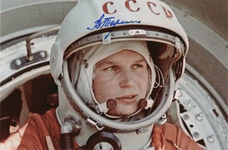 Lot #494 Valentina Tereshkova Signed Photograph - Image 1
