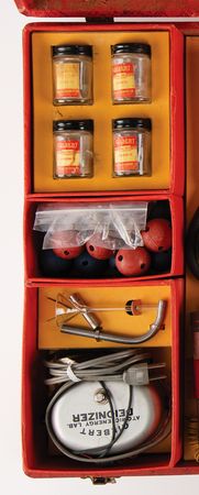 Lot #213 Gilbert U-238 Atomic Energy Laboratory - 'The Most Dangerous Toy in History' - Image 4