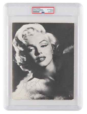 Lot #546 Marilyn Monroe Signed Photograph by Frank Powolny - Image 1