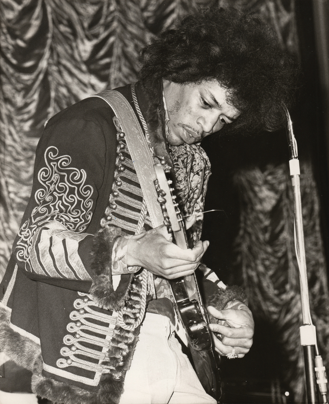 Lot 3243 Jimi Hendrix Vintage Photograph