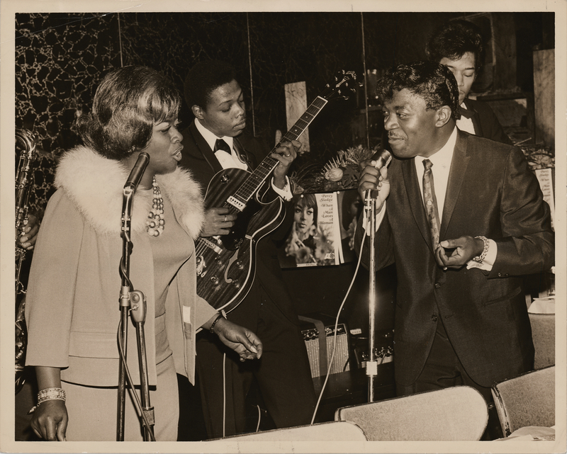 Lot 3245 Jimi Hendrix Vintage Photograph