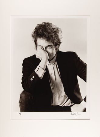 Lot #3221 Bob Dylan Oversized Signed Photograph (Ltd. Ed. #IV/IV) - Biograph, 1965 - Image 2
