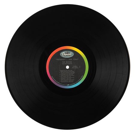 Lot #3071 Beatles 'First State' Butcher Cover Album - Yesterday and Today (Mono) - Image 3