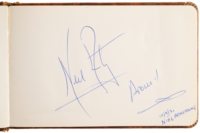 Lot 207 Neil Armstrong Signature - 