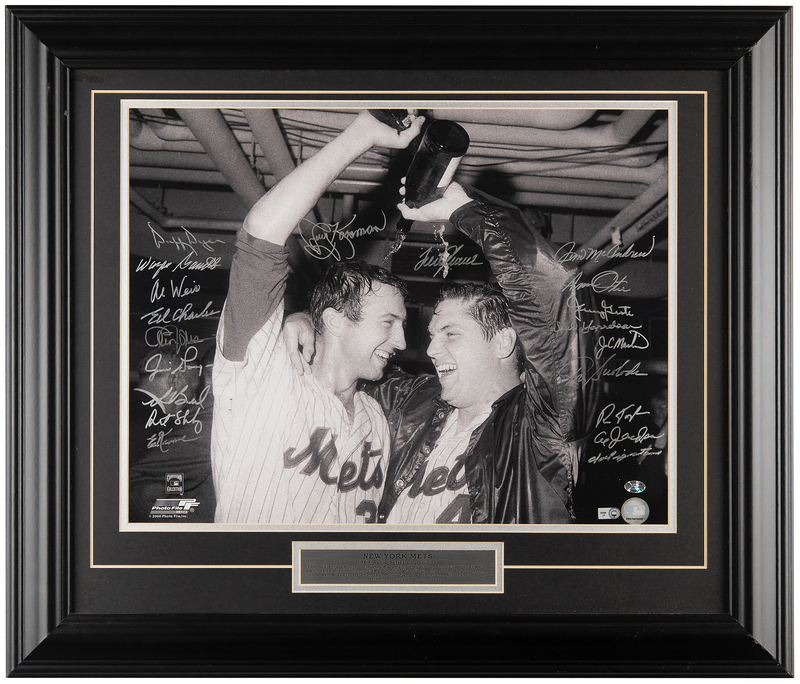 Lot 678 NY Mets 1969 Multi-Signed (20) Oversized Photograph