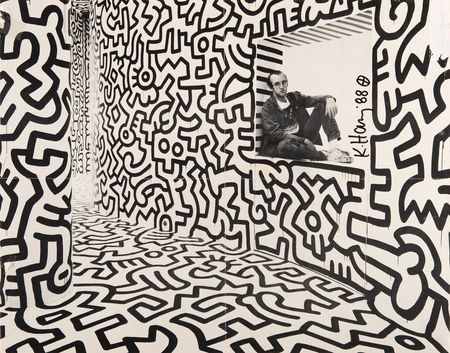 Lot #274 Keith Haring Signed 'Pop Shop' Poster (20.25˝ x 15.75˝) - Image 1