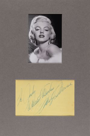 Lot #523 Marilyn Monroe Signature - Image 1