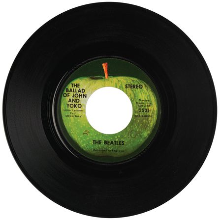 Lot #424 Beatles: John Lennon Signed 45 RPM Single Record - 'The Ballad of John and Yoko' - Image 6
