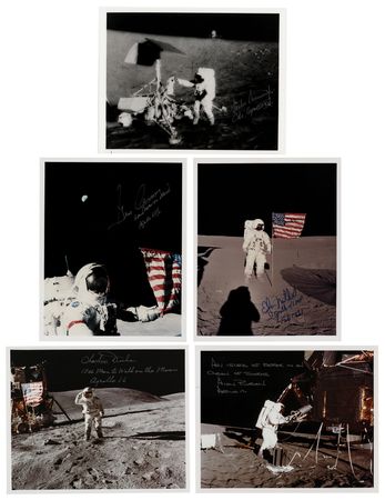 Lot #225 Moonwalkers (10) Signed Items - Image 4