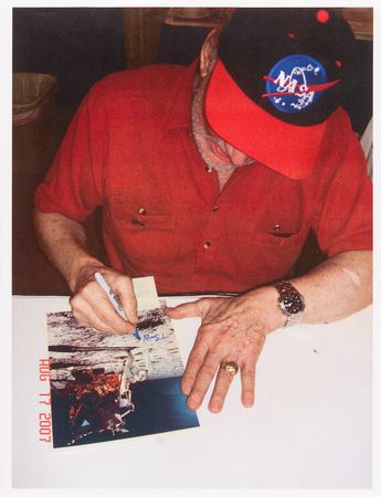 Lot #199 Buzz Aldrin Signed Photograph - Image 2