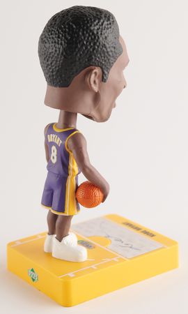 Lot #661 Kobe Bryant 2001-02 UD Playmakers Signed Bobblehead - Image 4