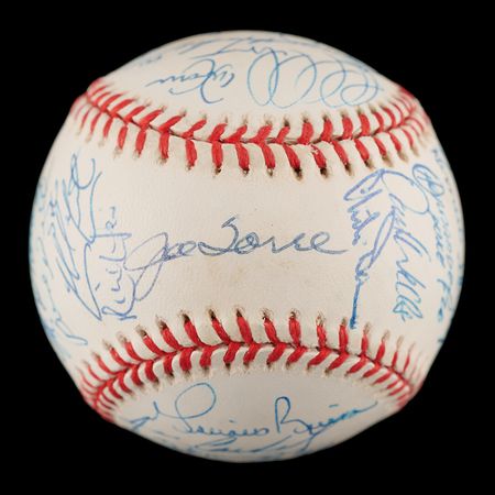 Lot #679 NY Yankees: 1998 Team-Signed Baseball - Image 1