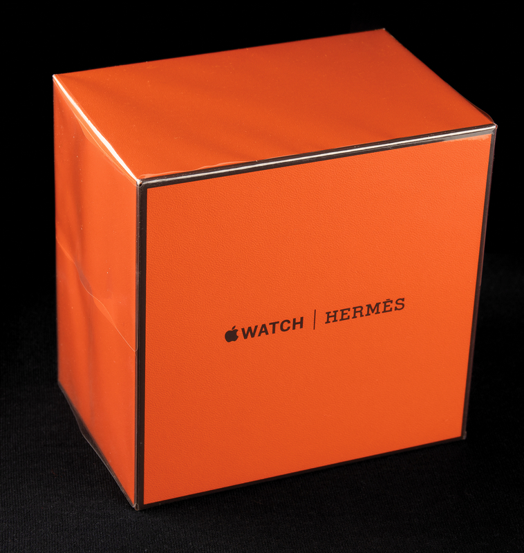 Lot 6101 Apple Watch Hermes Series 0 (Steel, 38 mm - Sealed)