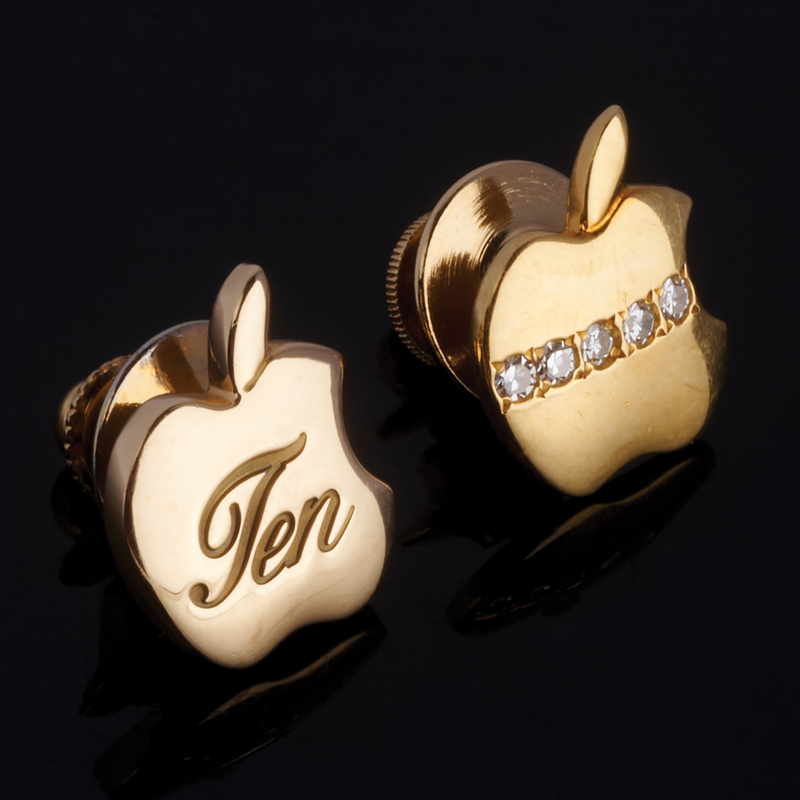 Lot 6117 Apple Computer 5 and 10-Year Service Gold Pins