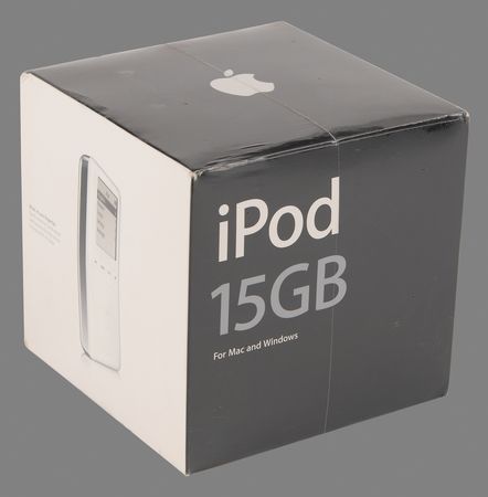 Apple iPod (3rd Generation, Sealed, 15GB) | RR Auction