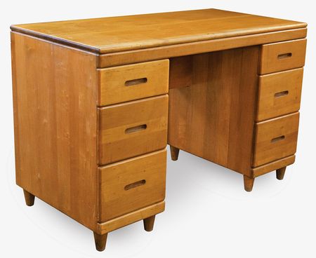 Lot #6010 Steve Jobs Bedroom Desk from the 'Apple Garage' Property - Image 4