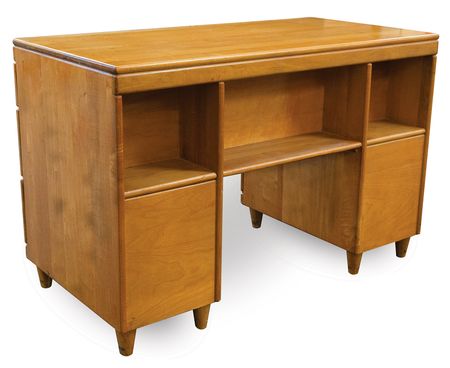 Lot #6010 Steve Jobs Bedroom Desk from the 'Apple Garage' Property - Image 5