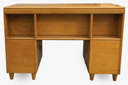 Lot #6010 Steve Jobs Bedroom Desk from the 'Apple Garage' Property - Image 7