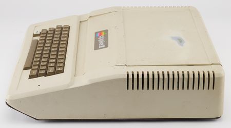 Lot #6044 Apple II Computer with Early Rev. 0 Board (Serial No. A2S1-0279) - Image 4