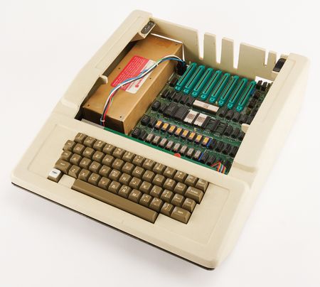 Lot #6045 Apple II Computer with Early Rev. 0 Board in Rare Ventless Case (Serial No. A2S1-0062) - Image 5