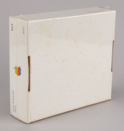 Lot #6065 Apple Desktop Bus Mouse (Sealed) - Image 2