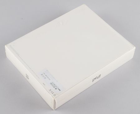 Lot #6098 Apple iPad (2nd Generation, Sealed - 32GB, Black) - Image 2