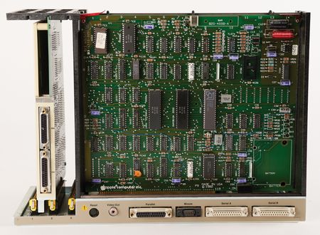 Lot #6059 Apple Lisa Computer with 'Twiggy' Drives, ProFile Hard Drive, Manuals, and Printer - Image 11