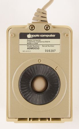 Lot #6059 Apple Lisa Computer with 'Twiggy' Drives, ProFile Hard Drive, Manuals, and Printer - Image 24