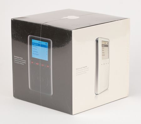 Lot #6075 Apple iPod (3rd Generation, Sealed - 30GB) - Image 2