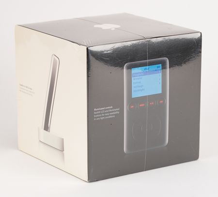 Lot #6075 Apple iPod (3rd Generation, Sealed - 30GB) - Image 3