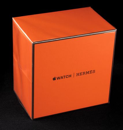 Lot #6101 Apple Watch Hermes Series 0 (Steel, 38 mm - Sealed) - Image 1