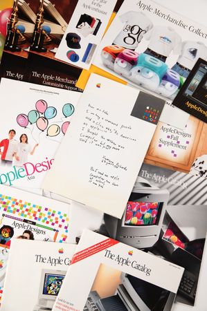 Lot #6141 Apple Computer Collection of (20) Merchandise Materials from the 1990s - Image 1