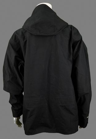 Lot #6150 Apple iPod: Burton Amp Snowboarding Jacket - Image 2