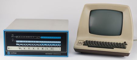 Lot #6175 Altair 8800b Microcomputer and ADM-3A Video Display Terminal - Image 2