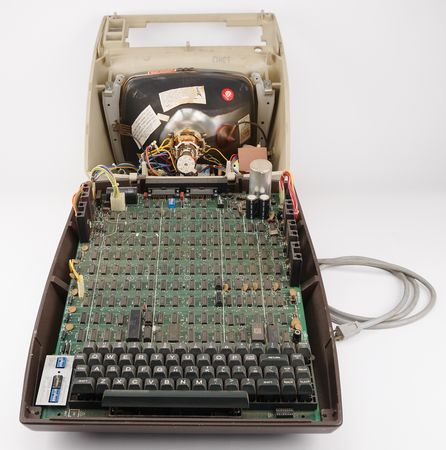 Lot #6175 Altair 8800b Microcomputer and ADM-3A Video Display Terminal - Image 8