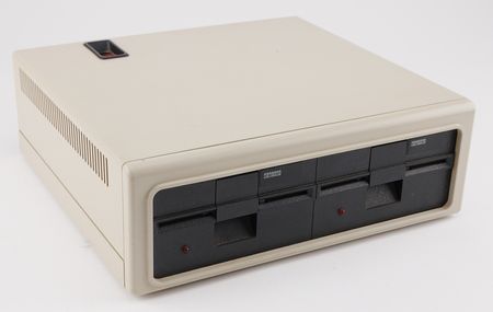 Lot #6180 Digital VT180 'Robin' Computer Setup with Keyboard and Dual Floppy Disk Drive - Image 9