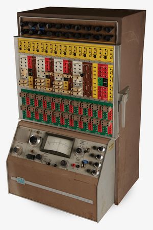 Lot #6169 EAI TR-20 Analog Computer - Image 3