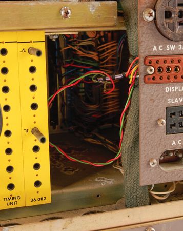 Lot #6169 EAI TR-20 Analog Computer - Image 8