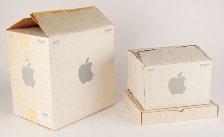 Lot #6061 Apple Macintosh 128K/Macintosh Plus 1MB Computer (User-Upgraded with Original Hardware and Boxes) - Image 21