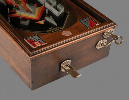 Lot #6191 Antique 'Pure Mechanical' Pinball Machines (6) - Museum-Quality Gaming Collection from the Early 1930s - Image 19