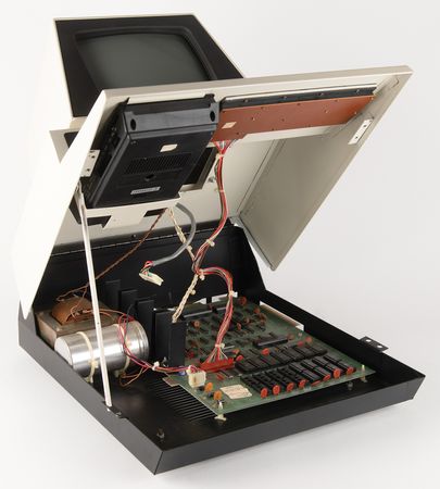 Lot #6200 Early Commodore PET 2001 Series Personal Computer, No. 34 of Initial 100 Unit Run - Image 6