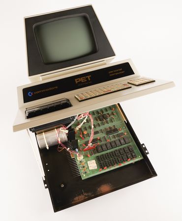 Lot #6200 Early Commodore PET 2001 Series Personal Computer, No. 34 of Initial 100 Unit Run - Image 7