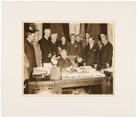 Lot #49 Franklin D. Roosevelt Signed Photograph as President - Image 1